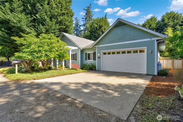 2007 NE Dingley Road, Bainbridge Island, WA 98110
