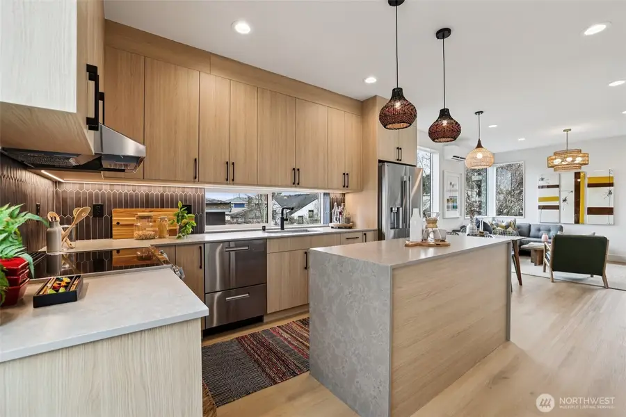 2626 58th Avenue Sw #A, Seattle, WA 98116 - #2