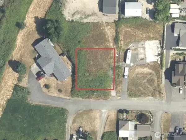 412 Comet Street #1, Milton, WA 98354