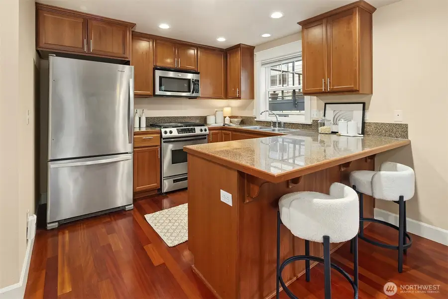 118 NW 39th Street #B, Seattle, WA 98107 - #3
