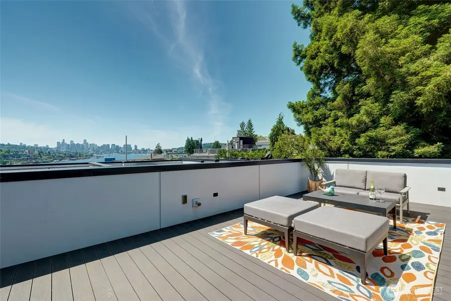 3929 2nd Avenue Ne, Seattle, WA 98105 - #2