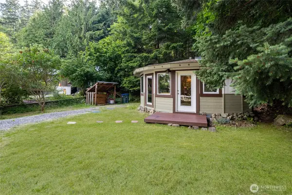 1217 Jamison Street, Lummi Island, WA 98262