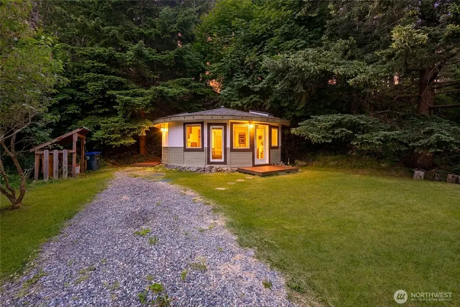 1217 Jamison Street, Lummi Island, WA 98262 - #3