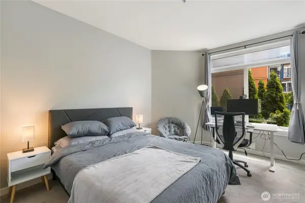 2415 2nd Avenue #448, Seattle, WA 98121