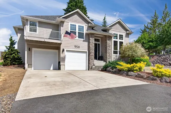 958 Cascade Drive, Longview, WA 98632