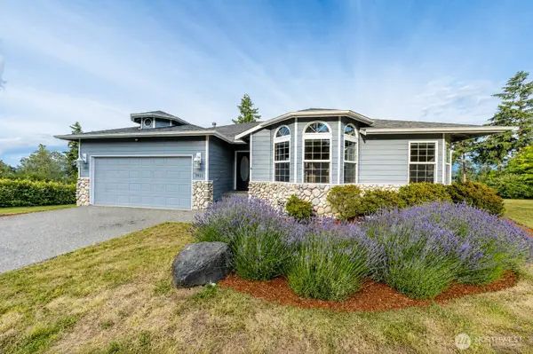 7023 Columbia Avenue, Clinton, WA 98236