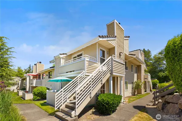 21303 52nd Avenue W #C220, Mountlake Terrace, WA 98043