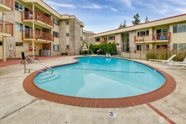 335 Heather Road #202, Everett, WA 98203