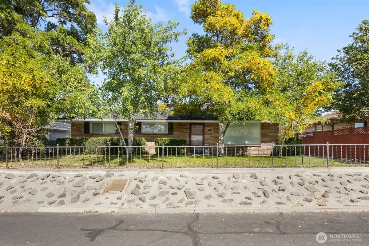 154 D Street Ne, Ephrata, WA 98823 - #1