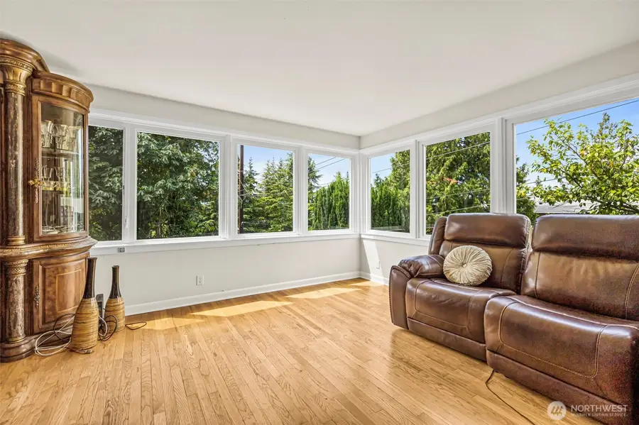 9628 5th Ave Ne, Seattle, WA 98115 - #3