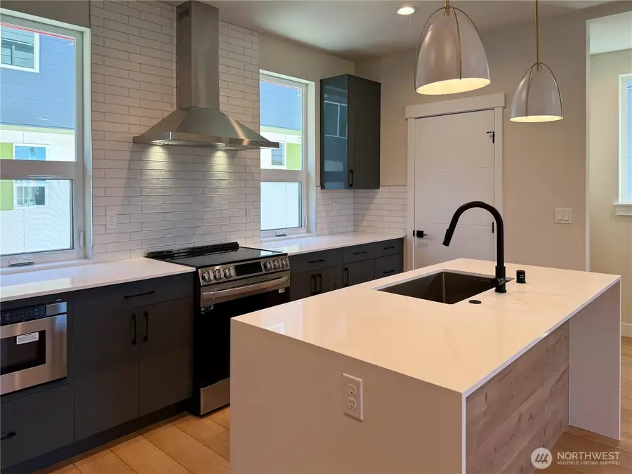 6905 42nd Avenue S #C, Seattle, WA 98118 - #3