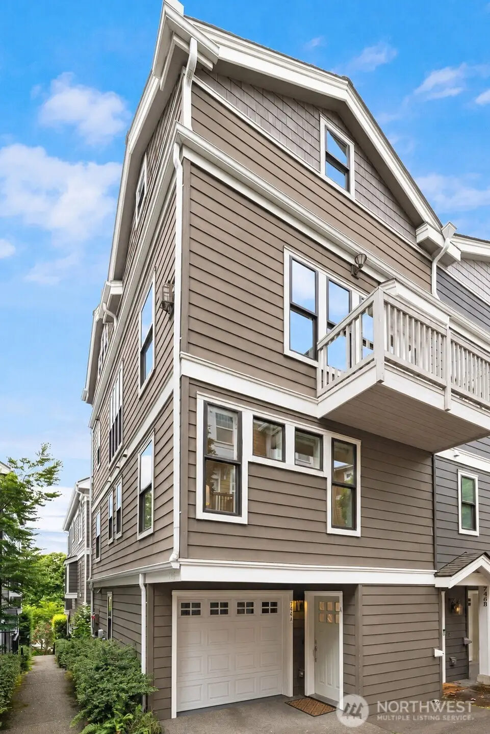746 Boylston Avenue E #A, Seattle, WA 98102 - #1