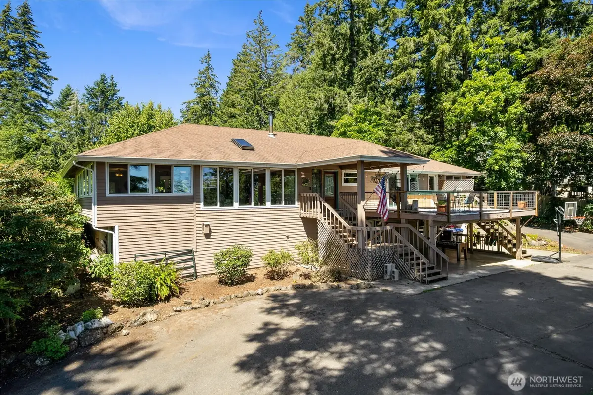 7211 E Grapeview Loop, Allyn, WA 98524 - #1