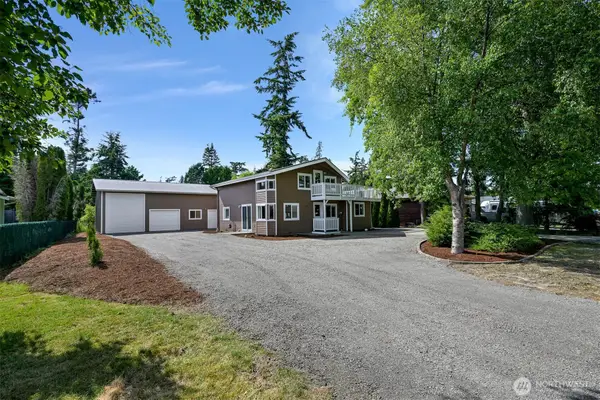 8141 Comox Road W, Blaine, WA 98230