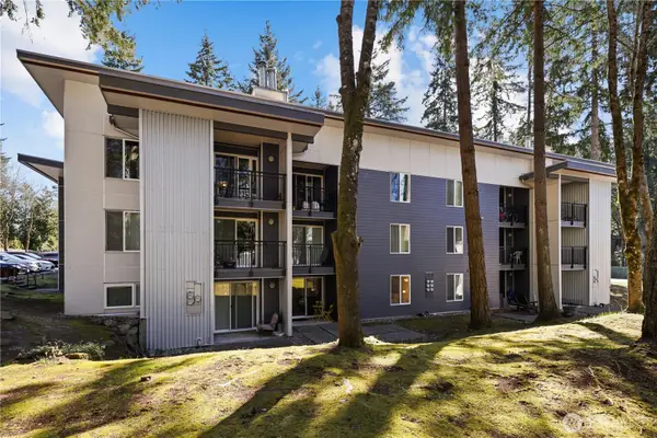 14515 NE 32nd Street #H104, Bellevue, WA 98007