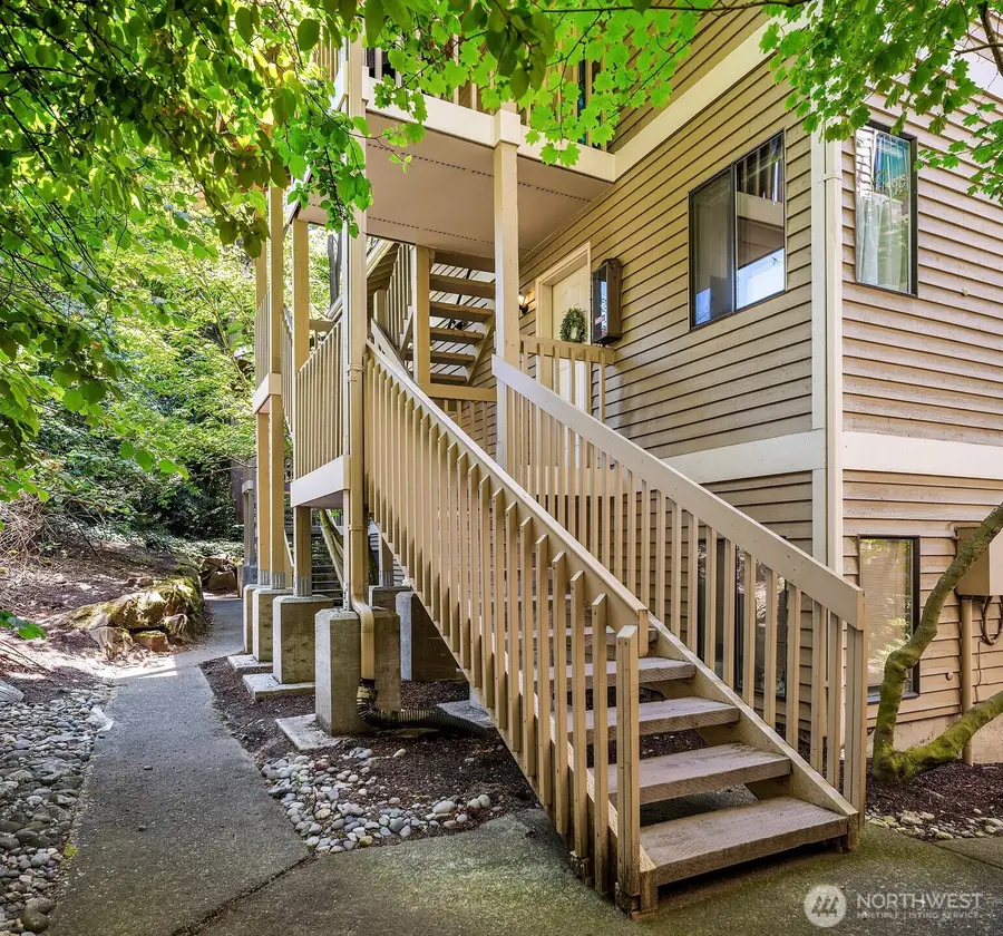 406 10th Street #C202, Kirkland, WA 98033 - #3