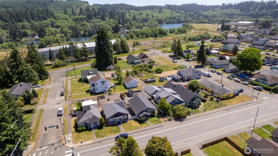 1120 Lincoln Street, Hoquiam, WA 98550 - #3