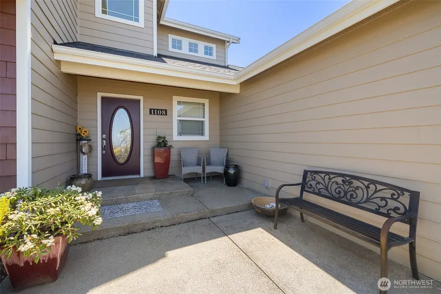 1108 Eckard Avenue, Port Angeles, WA 98362 - #2