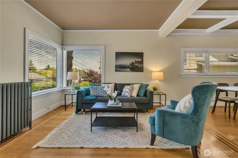 2204 3rd Avenue W, Seattle, WA 98119 - #3