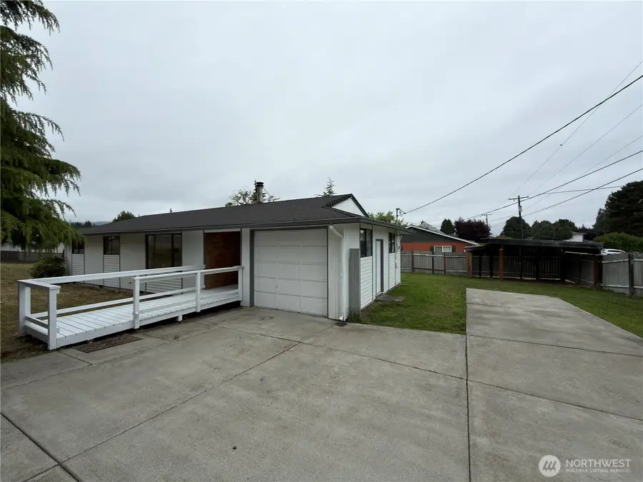 826 N Beech Street, Port Angeles, WA 98362 - #3