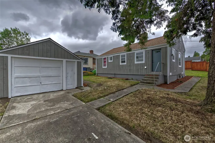 13504 35th Avenue S, Tukwila, WA 98168 - #2