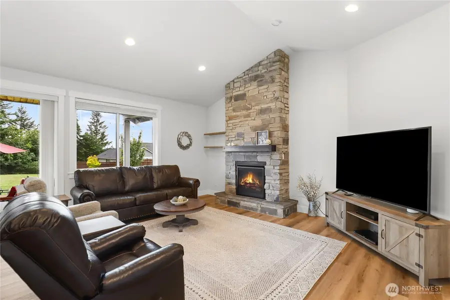10135 Albany Park Lane Sw, Rochester, WA 98579 - #3