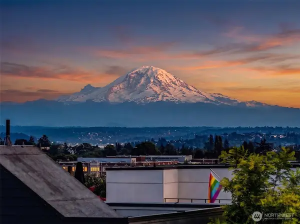 1426 18th Avenue #A, Seattle, WA 98122