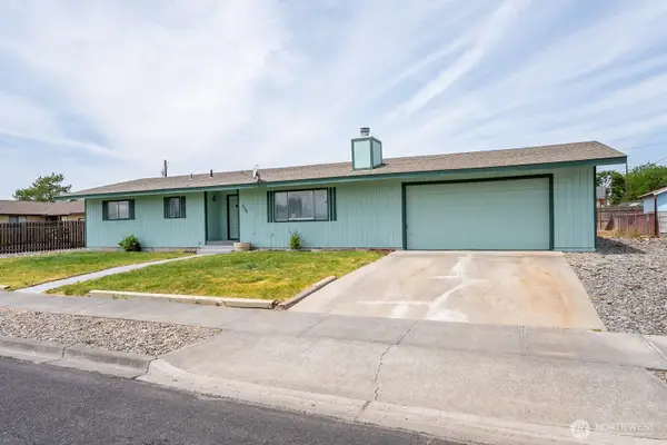 530 W Crest, Moses Lake, WA 98837