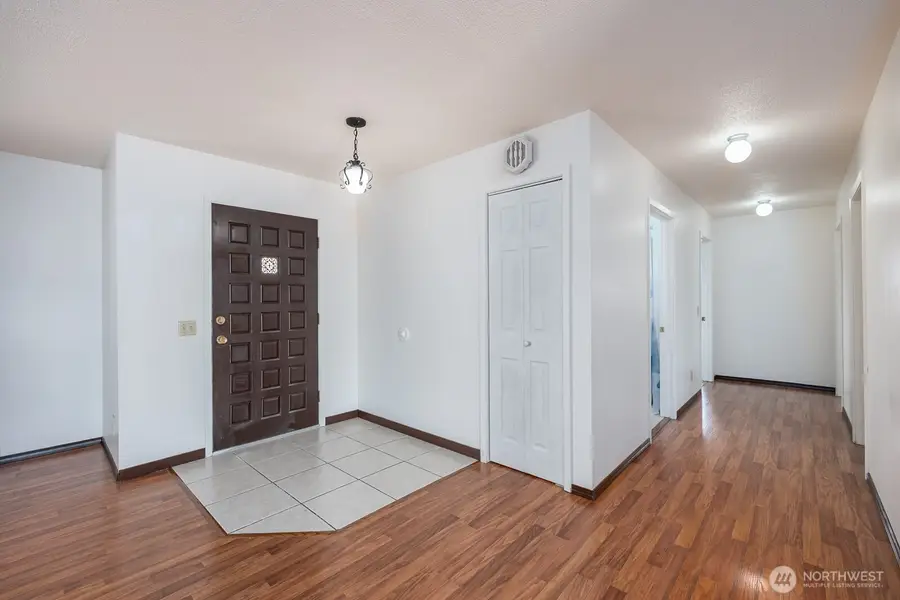 530 W Crest, Moses Lake, WA 98837 - #3