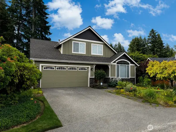 23411 SE 242nd St, Maple Valley, WA 98038