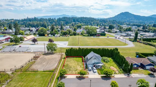 1720 S Walter Street #5, Mount Vernon, WA 98273