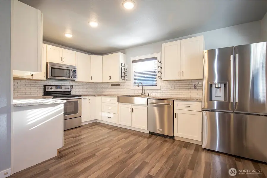 1204 4th Avenue Se, Puyallup, WA 98372 - #3