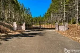 24 W Clear Lake Drive #24, Shelton, WA 98584