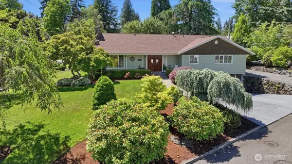 1024 Crestwood Lane, Fircrest, WA 98466