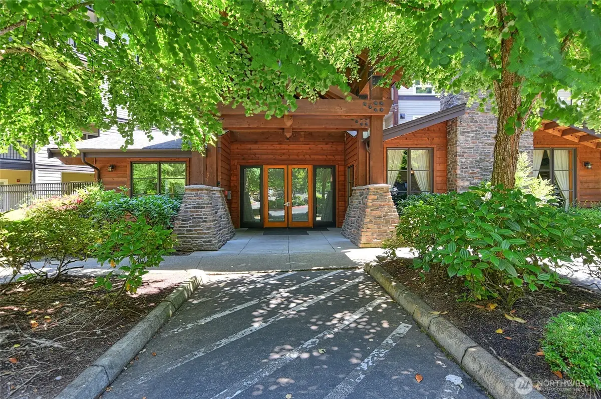 18707 SE Newport Way #303, Issaquah, WA 98027 - #1