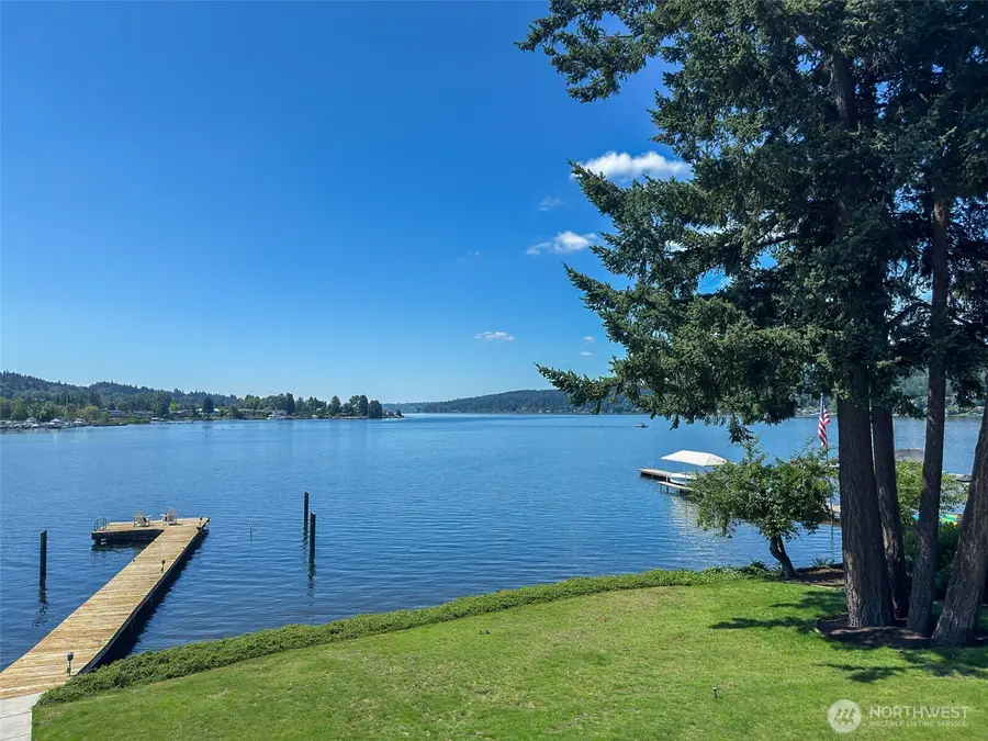 11055 SE Lake Road, Bellevue, WA 98004 - #3