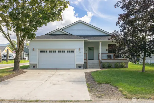 533 Second Street, Sumas, WA 98295