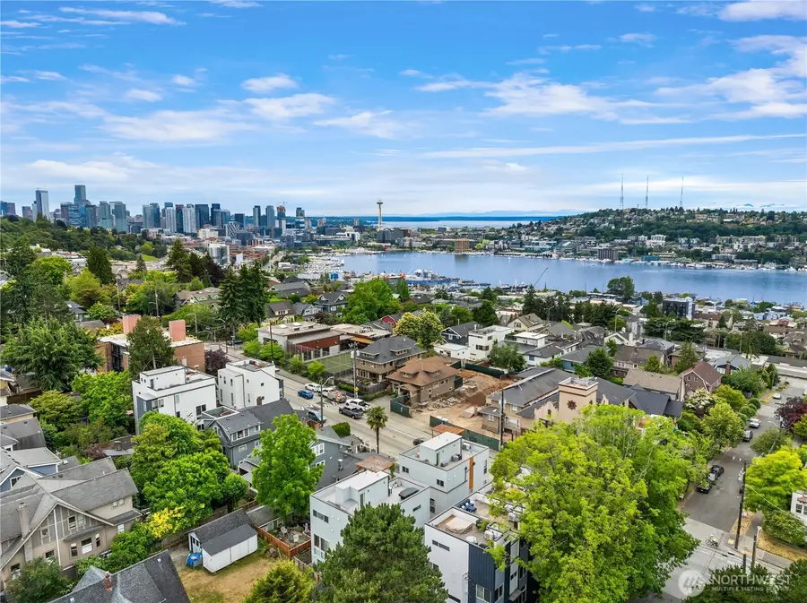 2228 10th Ave E, Seattle, WA 98102 - #2