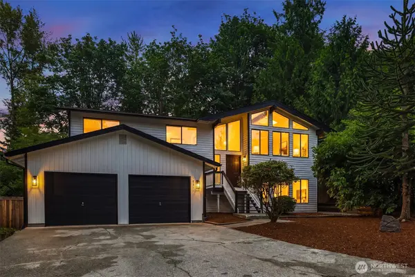 18311 NE 105th Court, Redmond, WA 98052