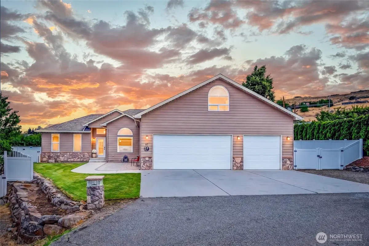 87 Springhill Drive, East Wenatchee, WA 98802 - #1