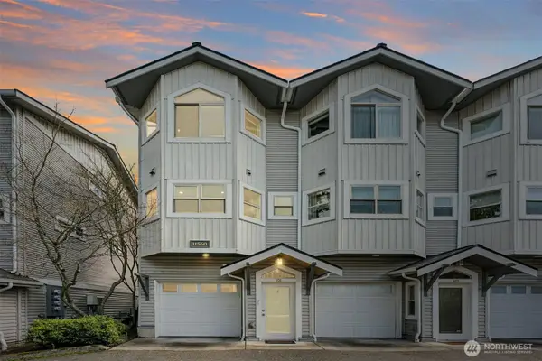 11560 Stone Avenue N #101, Seattle, WA 98133