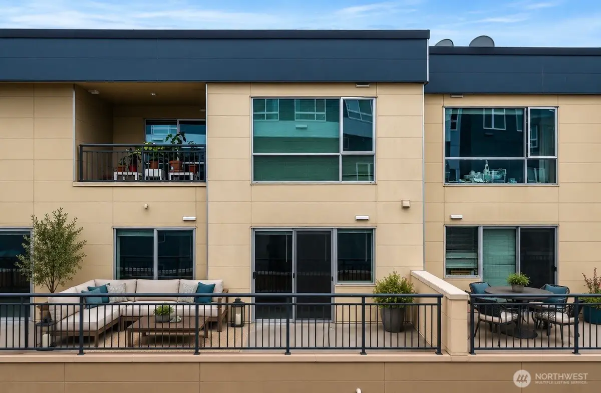 321 10th Avenue S #610, Seattle, WA 98104 - #1