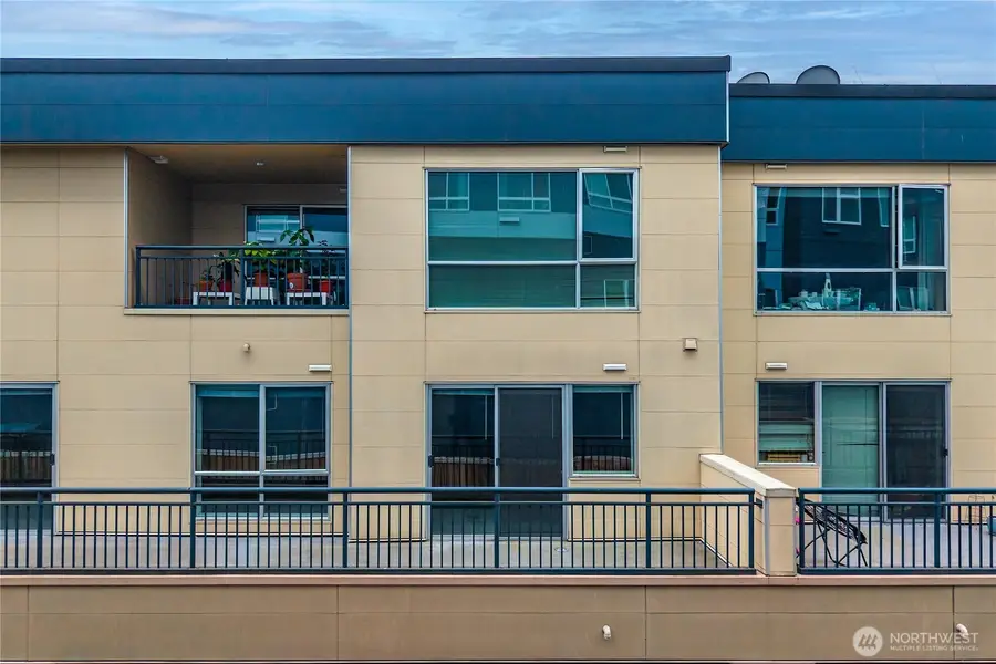 321 10th Avenue S #610, Seattle, WA 98104 - #2