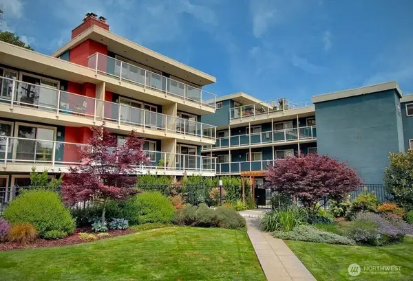 1730 Taylor Avenue N #302, Seattle, WA 98109