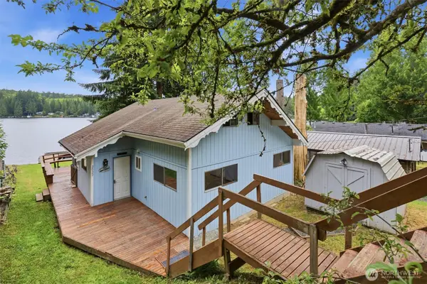 2020 S Lake Roesiger Road, Snohomish, WA 98290