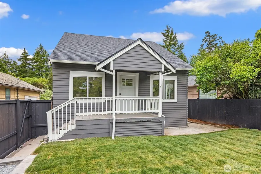 5040 35th Avenue Sw, Seattle, WA 98126 - #2