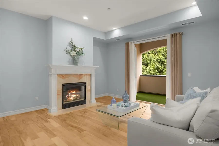 10398 NE 17th Street #206, Bellevue, WA 98004 - #3