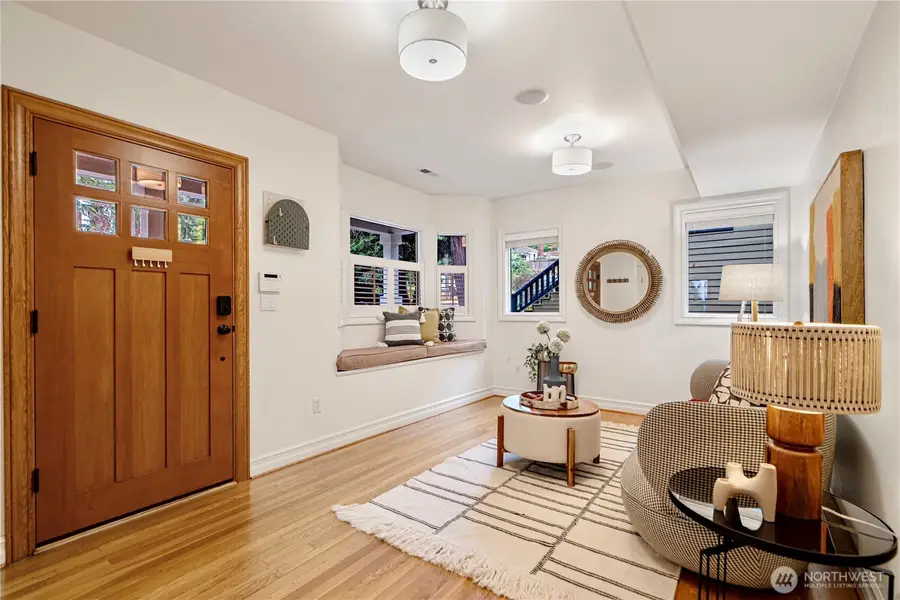 1528 Ne 97th St, Seattle, WA 98115 - #3