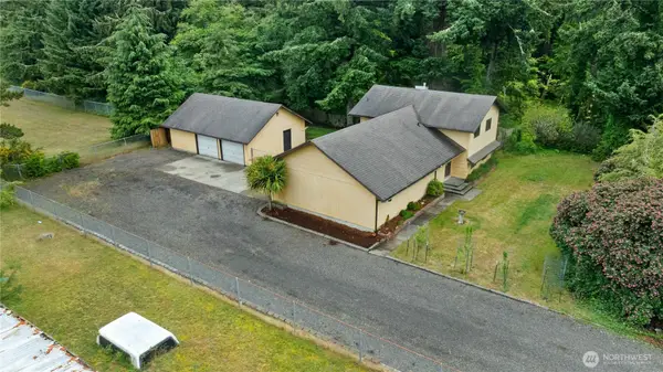 236 E Woodhill Avenue, Westport, WA 98595