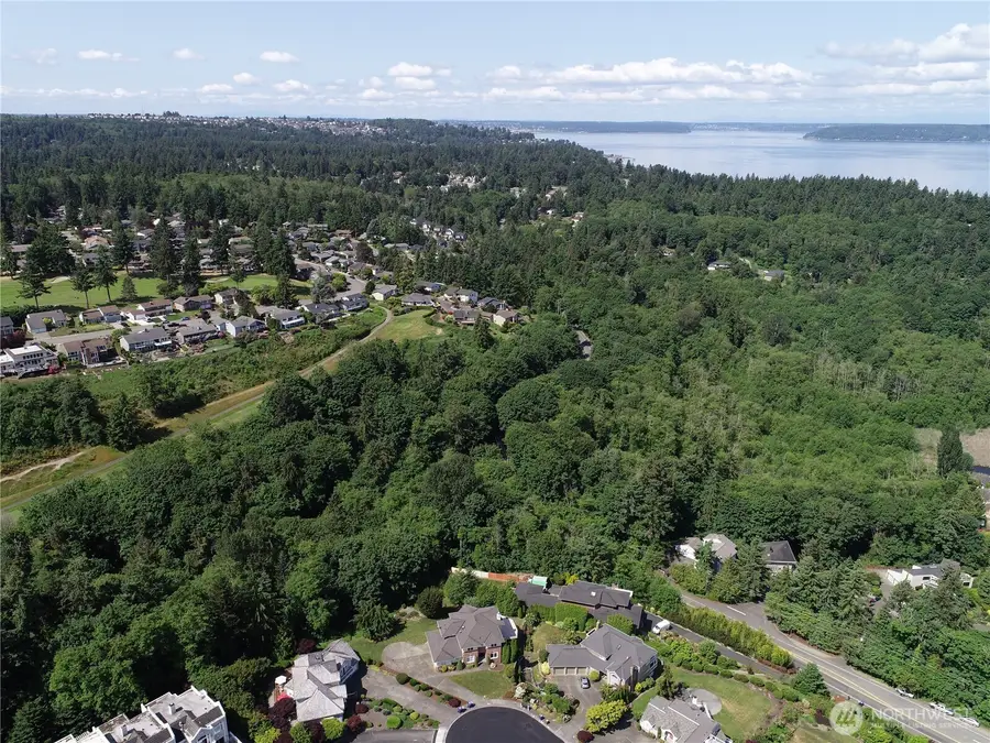 3911 SW Dash Point Rd, Federal Way, WA 98023 - #3